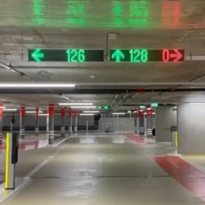 IoT-based smart indoor LED signage display, 1000x200 mm, 192x32 resolution, full-color arrows, text, and logos